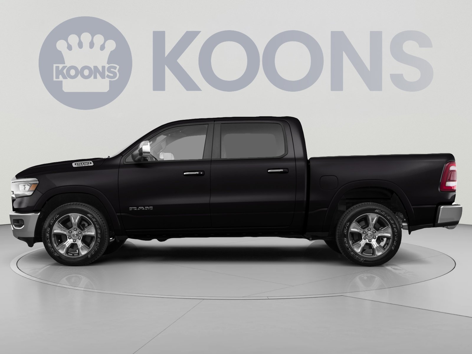 Used 2019 RAM 1500 Laramie AWD/4WD image 2