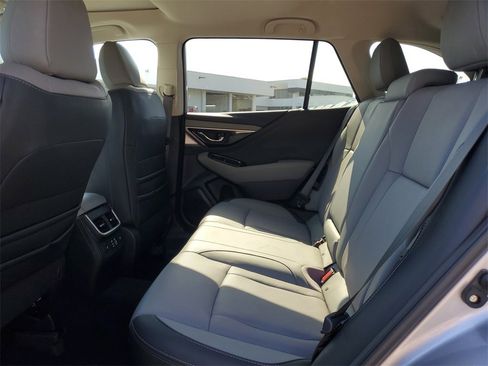 Used 2024 Subaru Outback Limited image 11