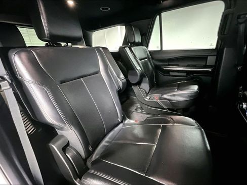 Used 2021 Ford Expedition XLT image 36
