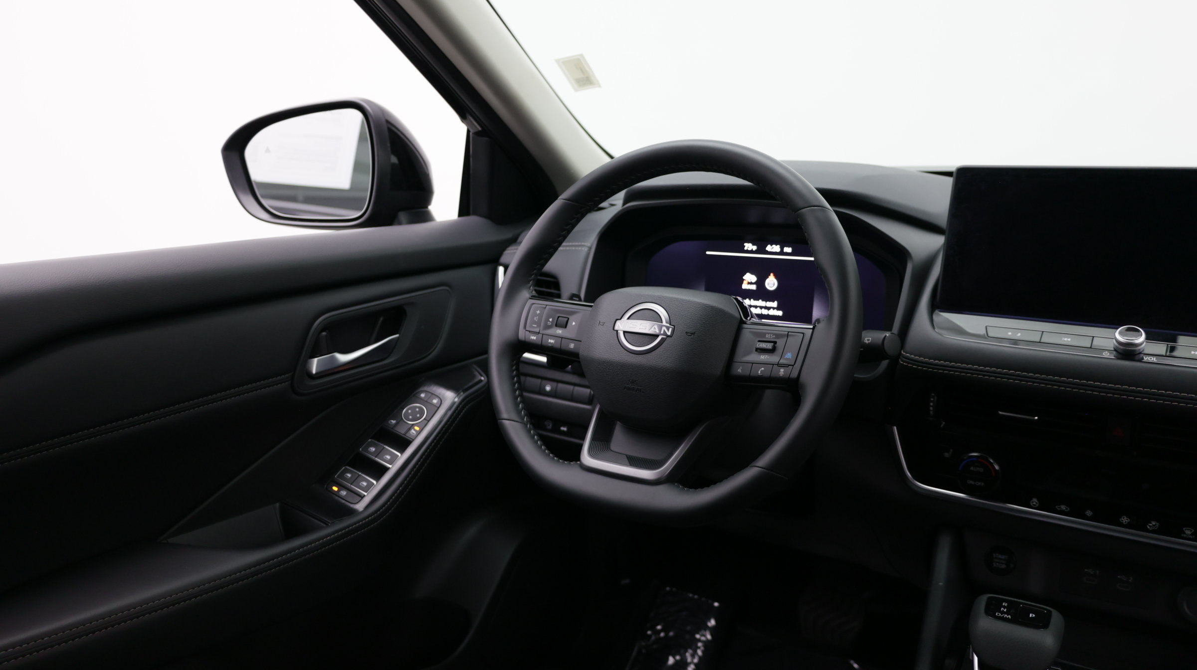 Used 2026 Nissan Rogue SL FWD image 31