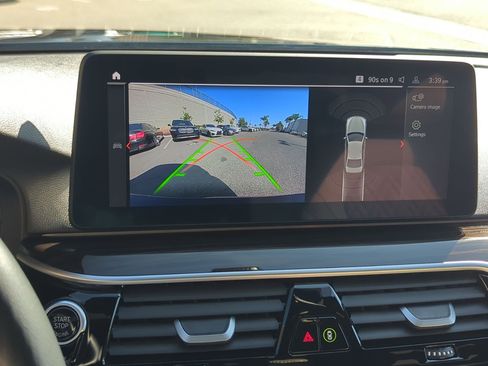 Used 2023 BMW 530i w/ Premium Package image 25