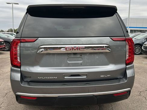 Used 2022 GMC Yukon SLT w/ SLT Luxury Package image 4