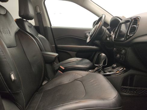 Used 2018 Jeep Compass Limited w/ Navigation Group AWD/4WD image 21