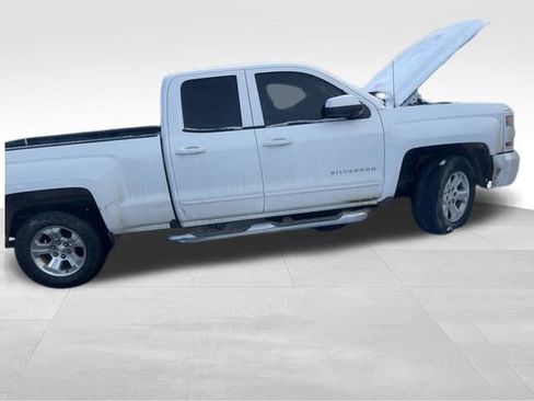 Used 2018 Chevrolet Silverado 1500 LT w/ All Star Edition image 6