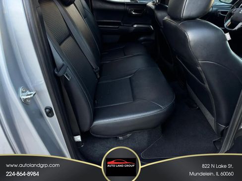 Used 2018 Toyota Tacoma Limited image 10