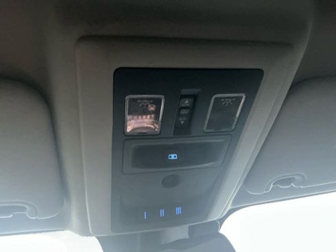 Used 2015 RAM 1500 Limited image 25