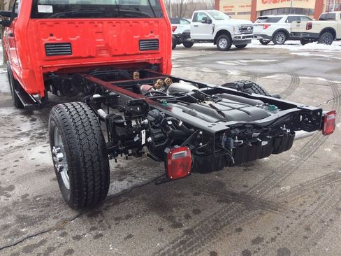 Used 2024 Ford F350 XL w/ Snow Plow Prep Package image 15