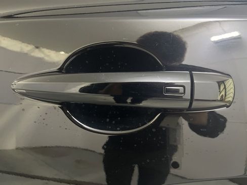 Used 2022 Nissan Rogue SV FWD image 40