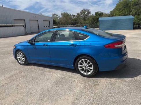 Used 2020 Ford Fusion SE image 6