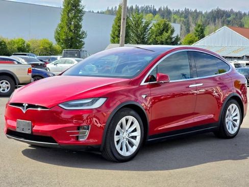 Used 2017 Tesla Model X 75D AWD/4WD image 3