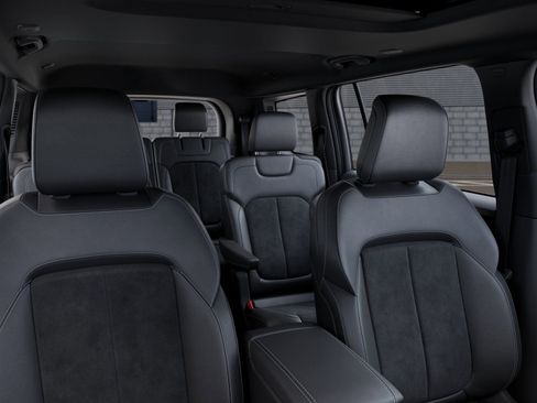 New 2026 Jeep Grand Cherokee L 2WD image 26