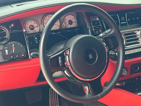 Used 2020 Rolls-Royce Dawn RWD image 10