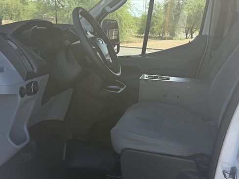 Used 2019 Ford Transit 250 148 Low Roof RWD image 10