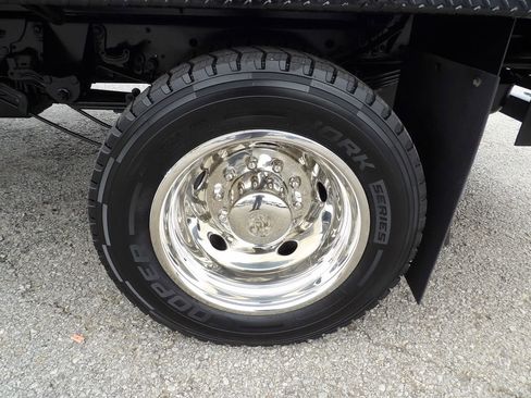 Used 2022 Ford F550 4x4 Crew Cab Super Duty w/ Power Equipment Group image 54