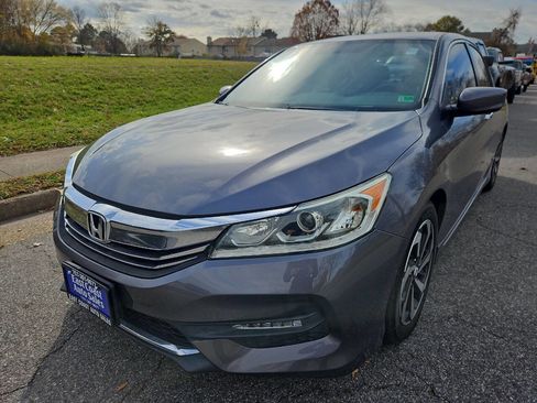 Used 2017 Honda Accord Sport Special Edition image 3
