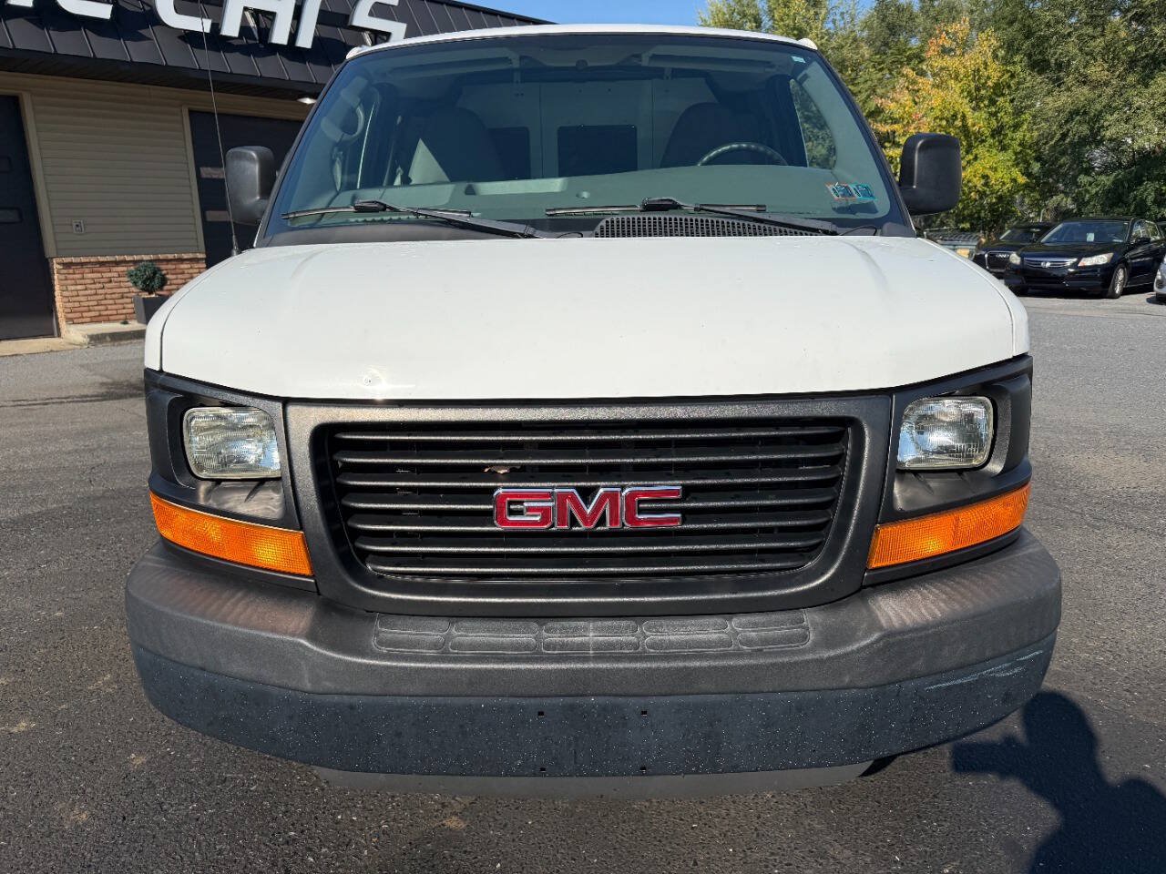 Used 2013 GMC Savana 2500 RWD image 2