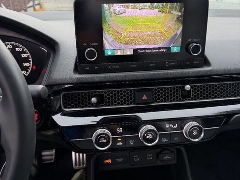 Used 2025 Honda Civic Sport image 4