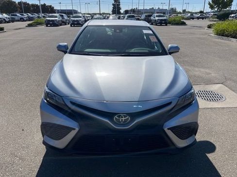 Used 2023 Toyota Camry SE FWD image 2