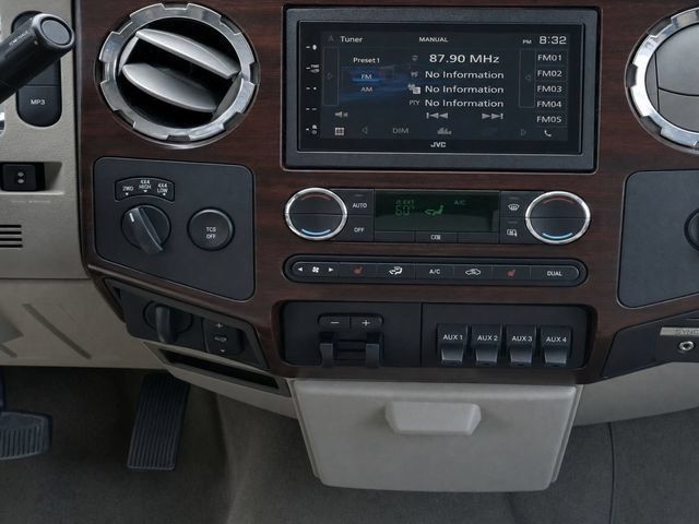Used 2010 Ford F350 Lariat AWD/4WD image 11