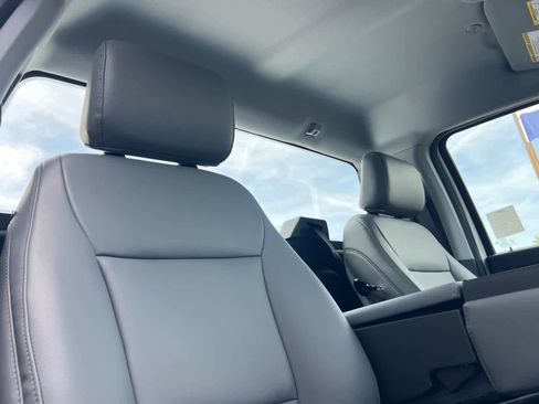 New 2026 Ford F250 XL w/ XL Chrome Package image 17