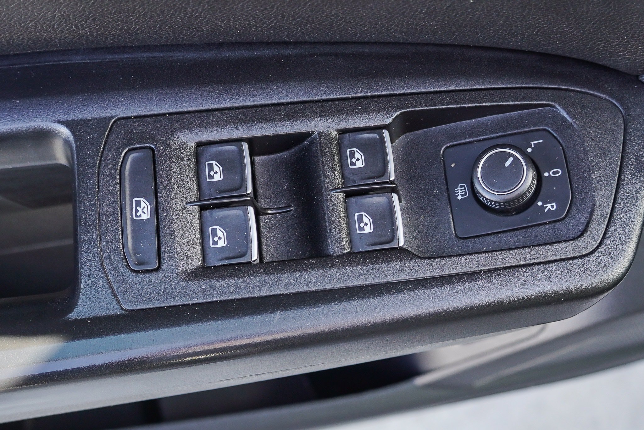 Used 2019 Volkswagen Atlas SE AWD/4WD image 21