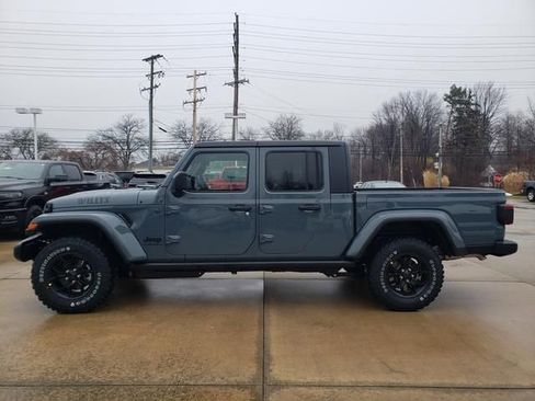 New 2026 Jeep Gladiator Sport image 3