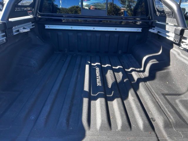 Used 2022 Nissan Frontier PRO-4X w/ Pro-4X Premium Package AWD/4WD image 19