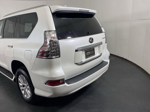 Certified 2023 Lexus GX 460 Premium w/ Premium Package image 9