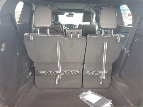 New 2026 Chrysler Pacifica Select image 7