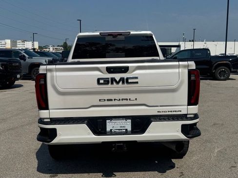 Used 2024 GMC Sierra 2500 Denali Ultimate w/ Max Trailering Package AWD/4WD image 4