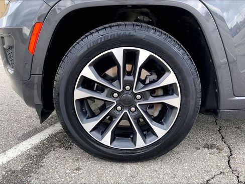 Used 2021 Jeep Grand Cherokee L Overland AWD/4WD image 9