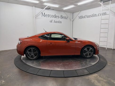 Used 2013 Scion FR-S image 9