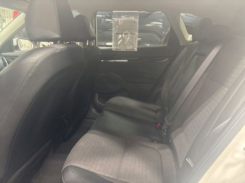 Used 2022 Kia Seltos Nightfall Edition image 17