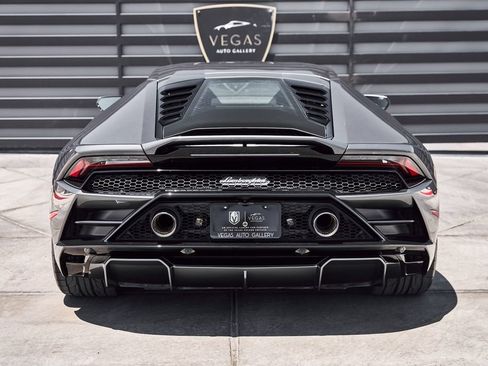Used 2021 Lamborghini Huracan EVO RWD image 23