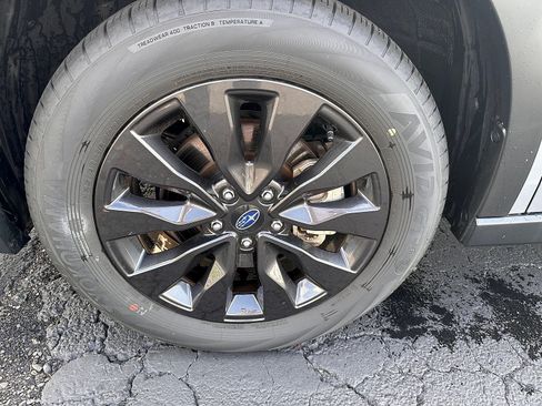 Certified 2025 Subaru Outback Onyx Edition AWD/4WD image 9