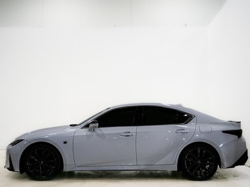 Used 2023 Lexus IS 350 F Sport image 6