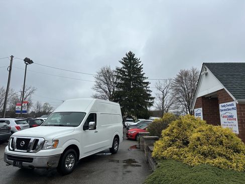 Used 2017 Nissan NV 3500 SL w/ Technology Package image 1