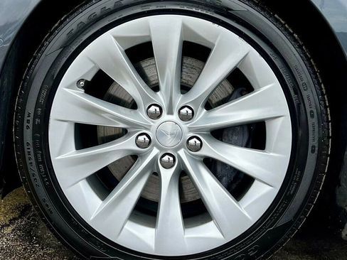 Used 2018 Tesla Model S 75D image 29