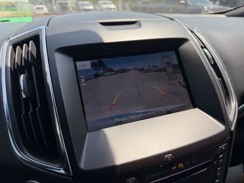 Used 2019 Ford Edge ST w/ Equipment Group 401A AWD/4WD image 13