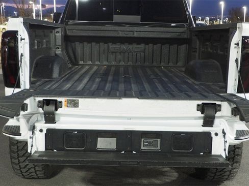 Used 2026 GMC Sierra 3500 Denali Ultimate image 17