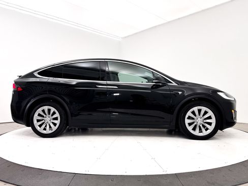 Used 2019 Tesla Model X Long Range AWD/4WD image 40