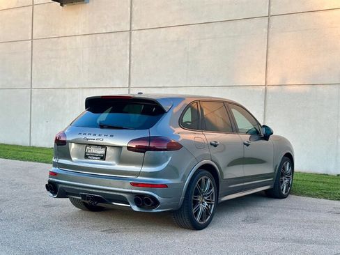 Used 2016 Porsche Cayenne GTS w/ Premium Package AWD/4WD image 7