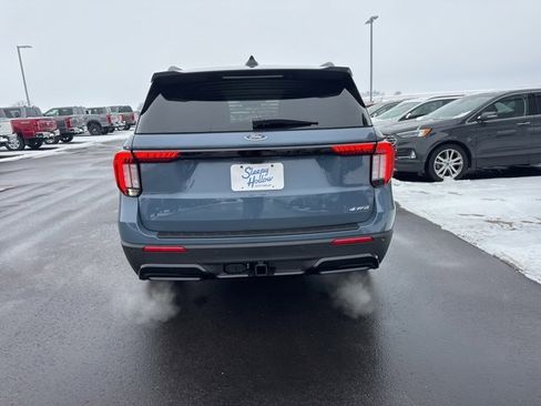 New 2026 Ford Explorer ST-Line w/ ST-Line Street Pack image 4