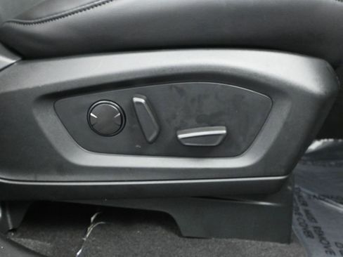 Used 2023 Ford Explorer XLT w/ Equipment Group 202A AWD/4WD image 47