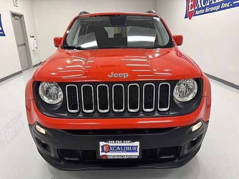 Used 2017 Jeep Renegade Latitude image 6