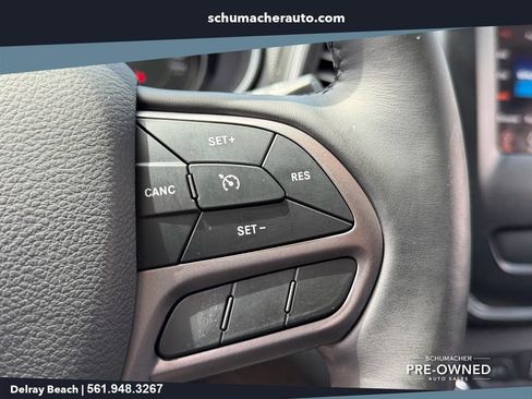 Used 2021 Jeep Cherokee Latitude Plus FWD image 21