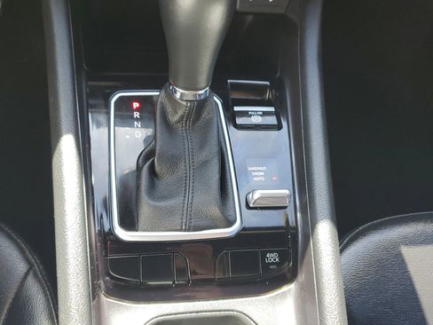 Used 2023 Jeep Compass Latitude image 27