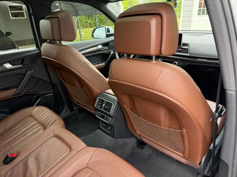 Used 2019 Audi Q5 2.0T Premium Plus w/ Premium Plus Package image 34