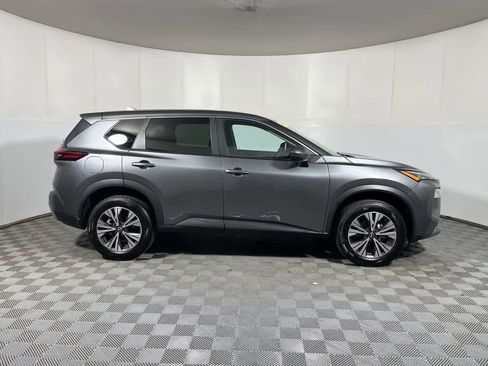 Used 2023 Nissan Rogue SV FWD image 9