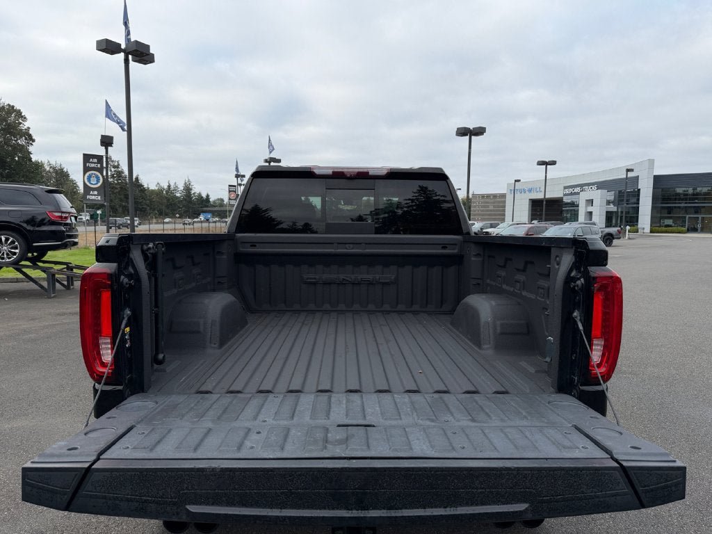 Used 2020 GMC Sierra 1500 Denali w/ Denali Ultimate Package AWD/4WD image 23
